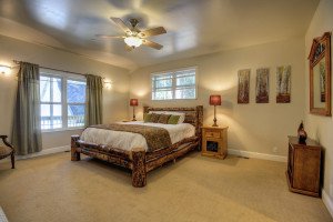 Big Leaf Maple Room - Master suite